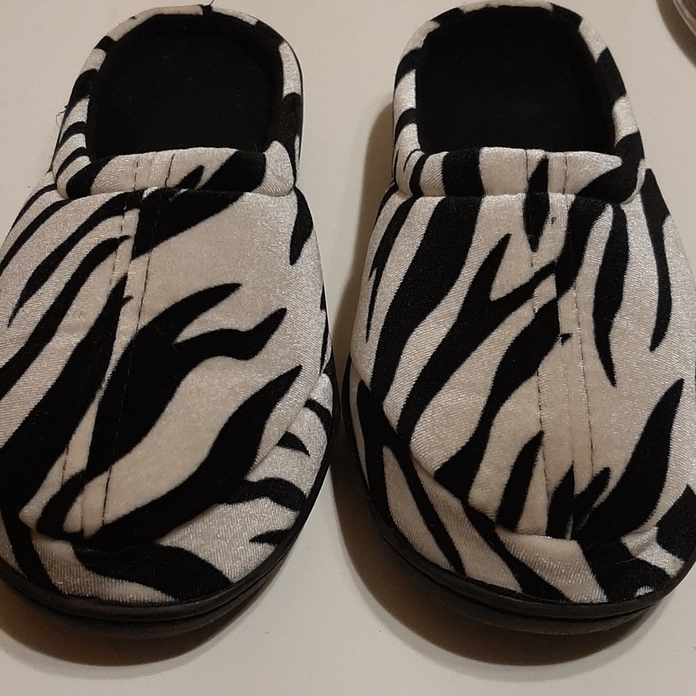 Zebra slippers